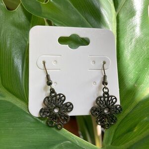 Vintage Bronze/Smoky Dark Brown Metal Flower Earrings